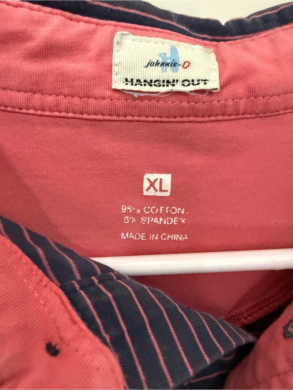 Johnnie-O Hangin Out Men XL Striped Polo Shirt Navy Pink Cotton Spandex Pocket - Picture 3 of 4